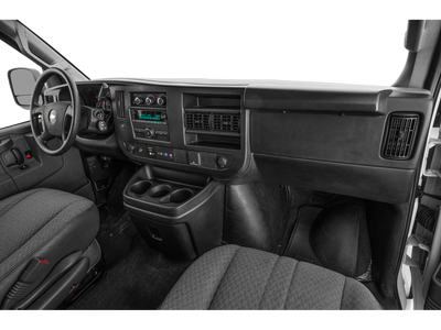 2025 Chevrolet Express Passenger 3500 1LS