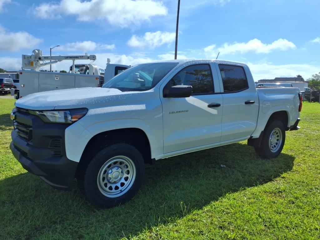 2025 Chevrolet Colorado WT/LT