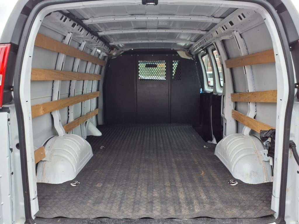 2024 Chevrolet Express Cargo 2500 WT