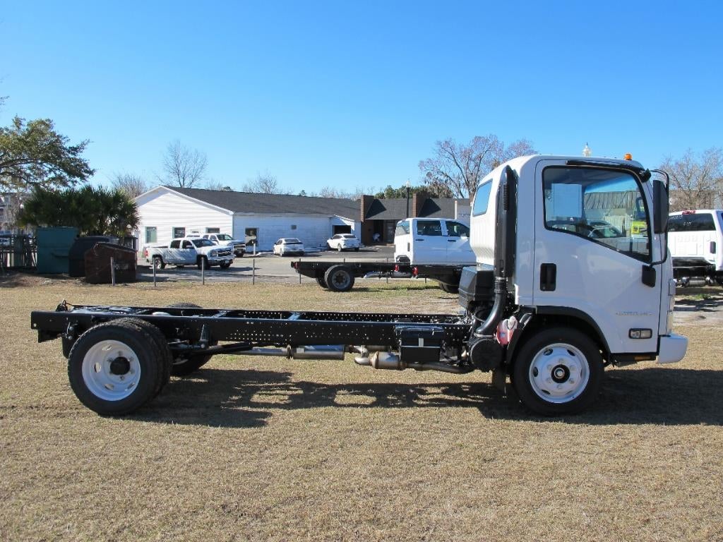 2025 Chevrolet Low Cab Forward 4500 NA