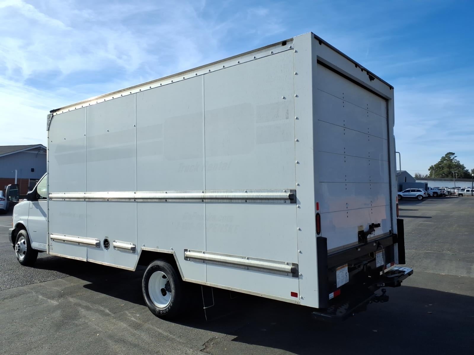 2020 GMC Savana Cutaway 3500 NA