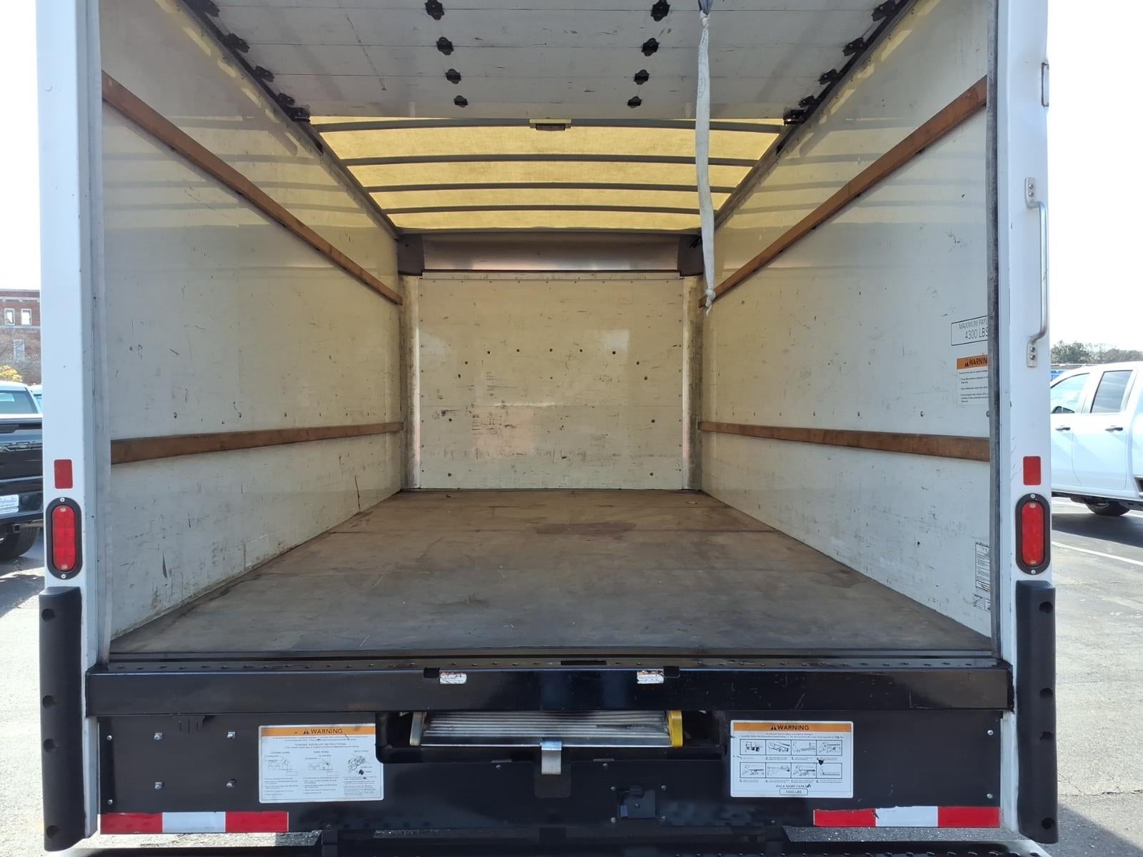 2020 GMC Savana Cutaway 3500 NA