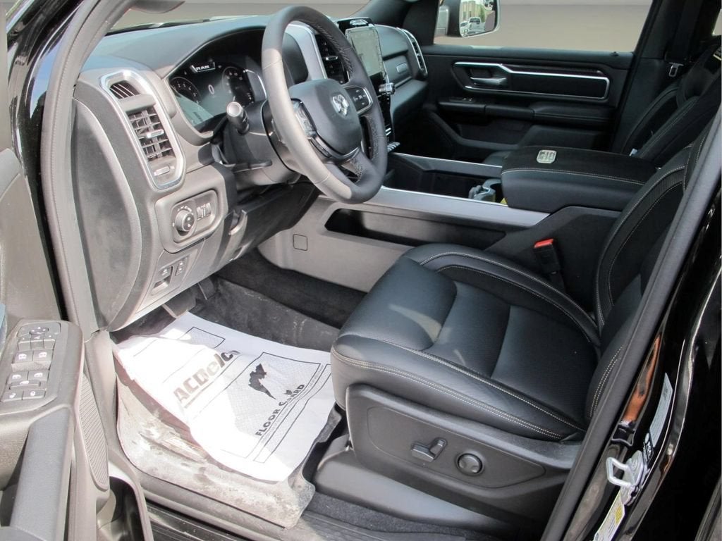2026 RAM 1500 Big Horn Crew Cab 4x4 5'7" Box