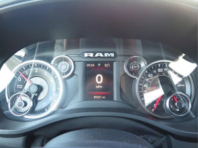 2020 RAM 1500 Big Horn Crew Cab 4x4 5'7" Box