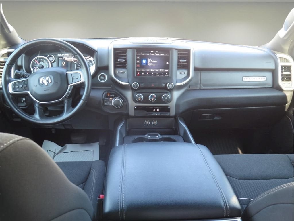 2020 RAM 1500 Big Horn Crew Cab 4x4 5'7" Box