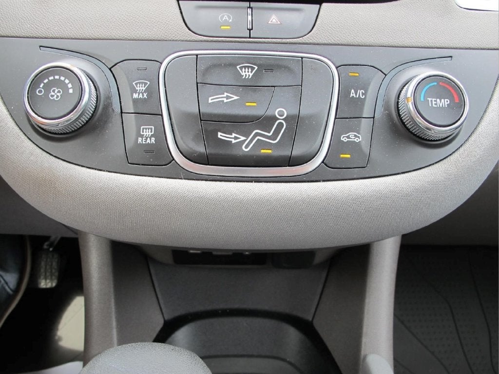 2024 Chevrolet Malibu LS