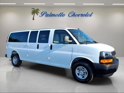 2025 Chevrolet Express Passenger 1LS