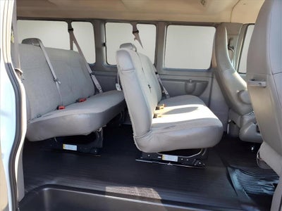 2025 Chevrolet Express Passenger 1LS
