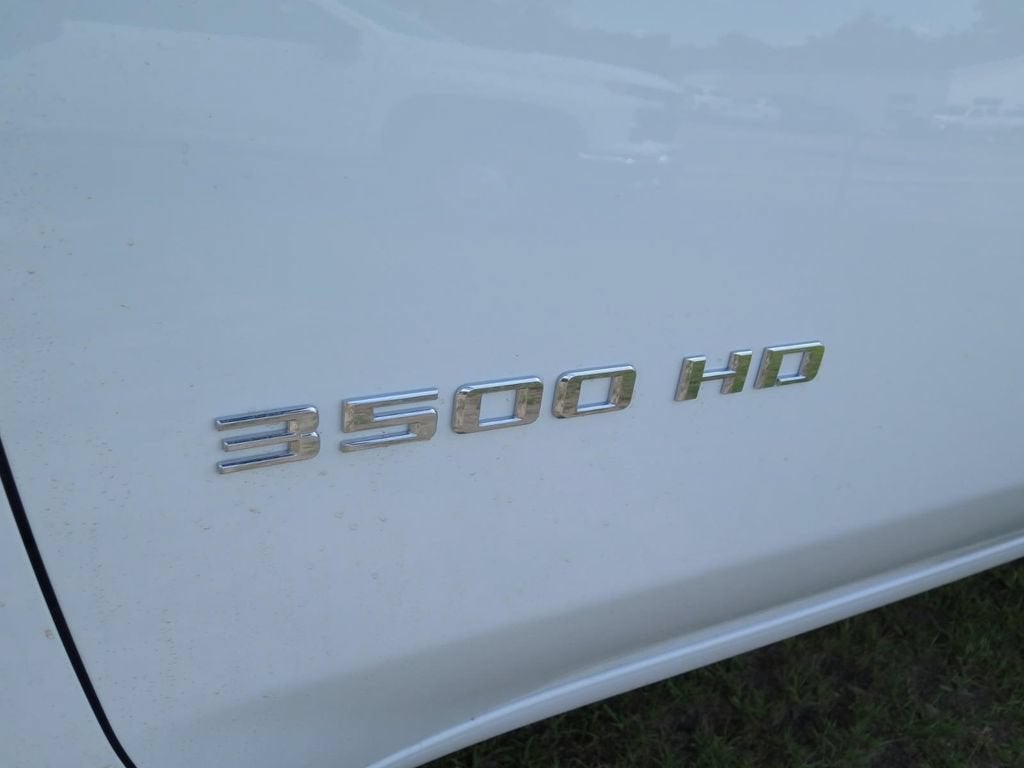 2026 Chevrolet Silverado 3500 HD WT DRW