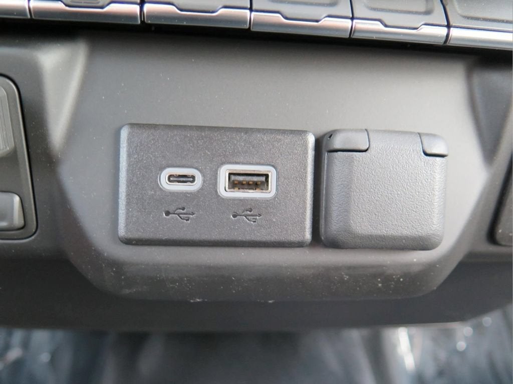 2026 Chevrolet Silverado 3500 HD WT DRW