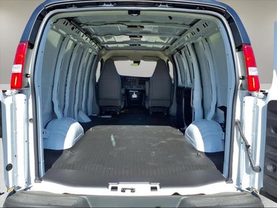 2025 Chevrolet Express Cargo WT