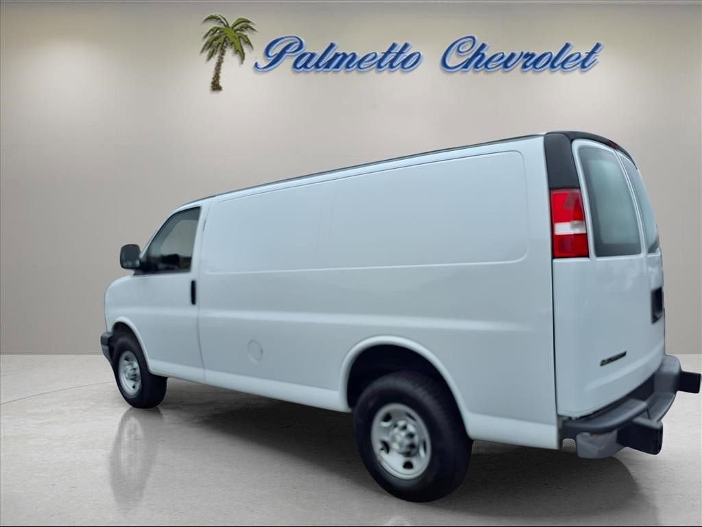 2024 Chevrolet Express Cargo 2500 WT