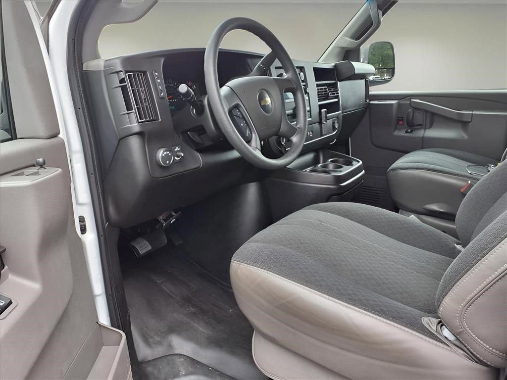 2024 Chevrolet Express Cargo 2500 WT
