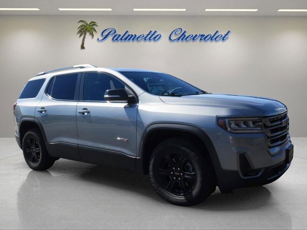 2023 GMC Acadia AT4