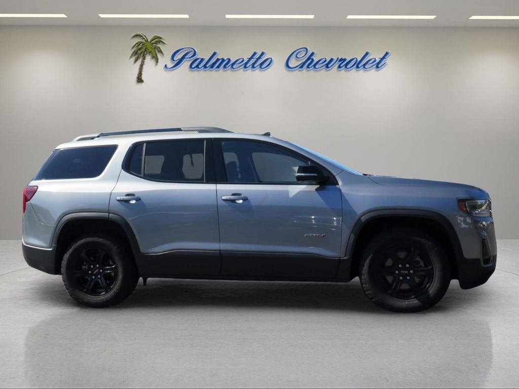 2023 GMC Acadia AT4