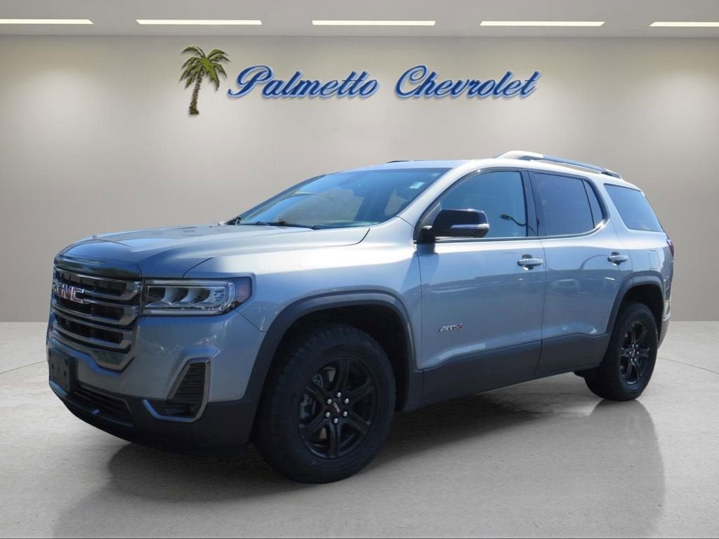 2023 GMC Acadia AT4