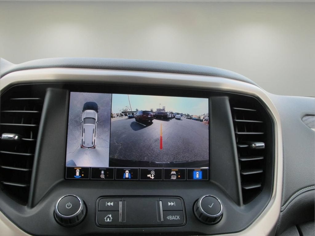 2022 GMC Acadia Denali