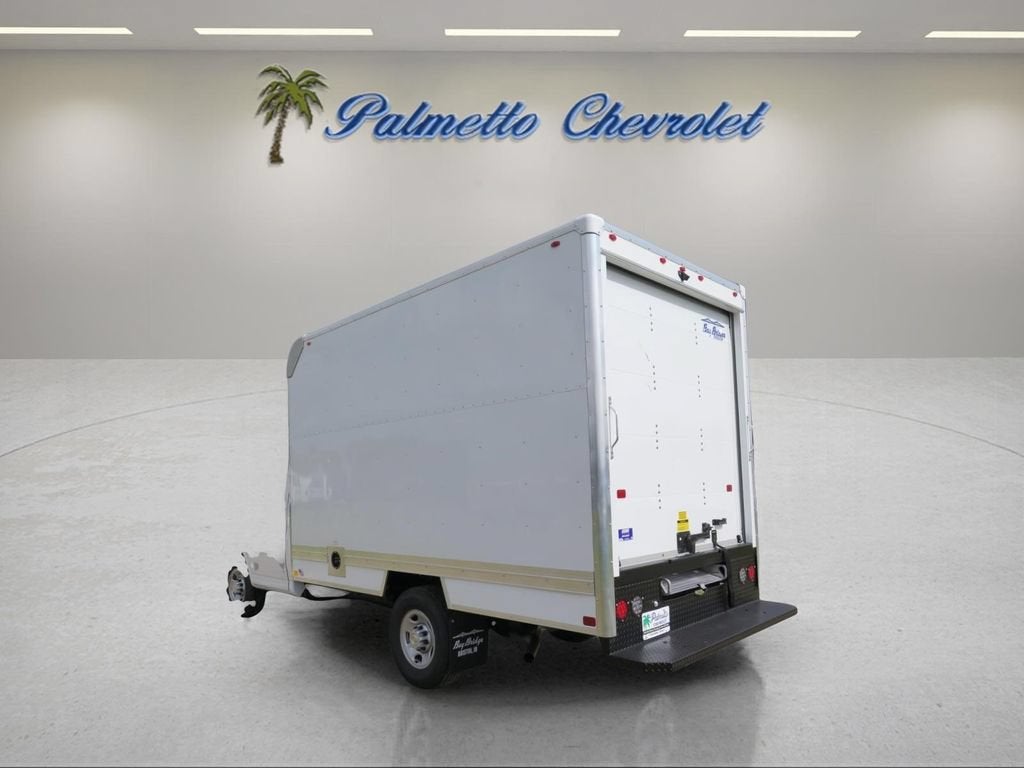2026 Chevrolet Express Cutaway 3500 1WT