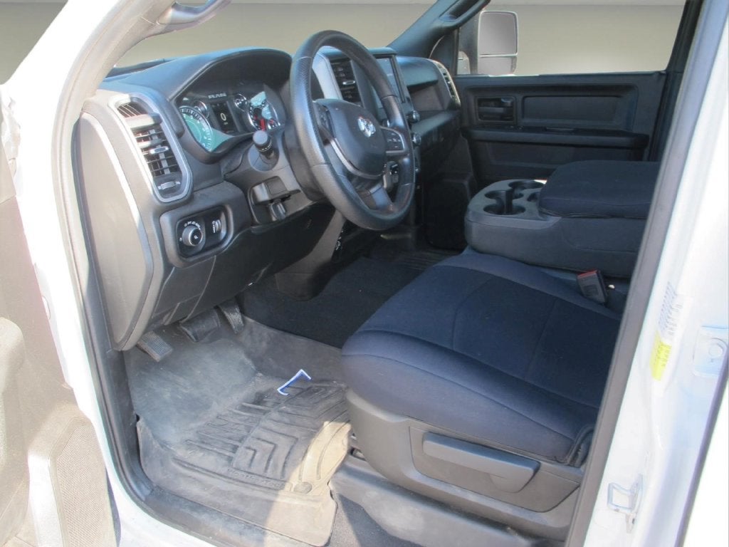 2023 RAM 2500 Tradesman Crew Cab 4x4 8' Box