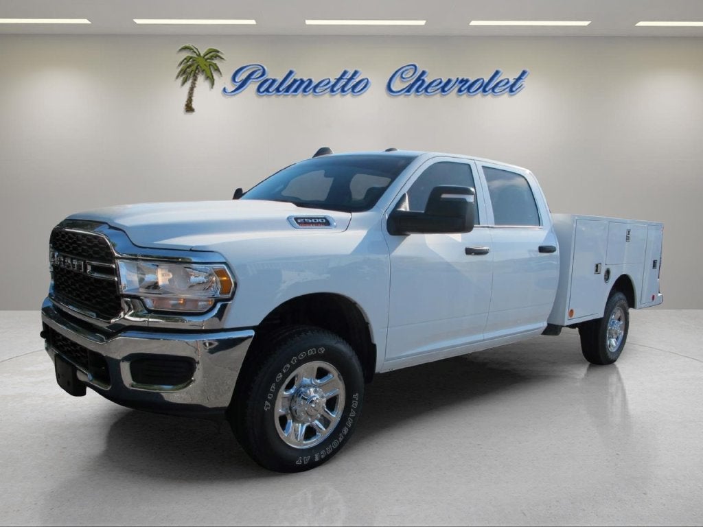 2023 RAM 2500 Tradesman Crew Cab 4x4 8' Box