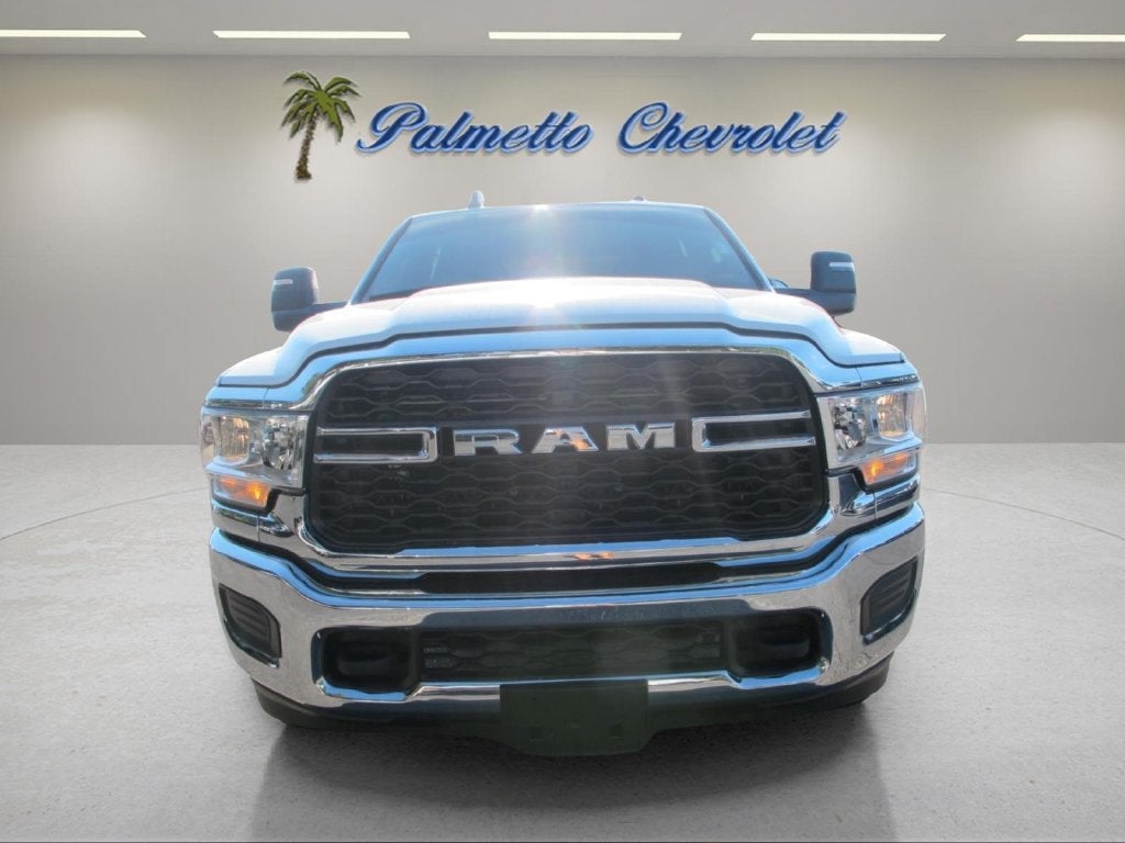 2023 RAM 2500 Tradesman Crew Cab 4x4 8' Box