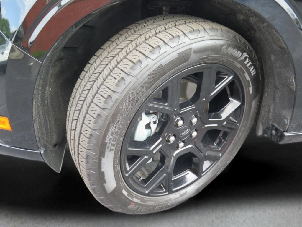 2026 Ford Maverick Lobo