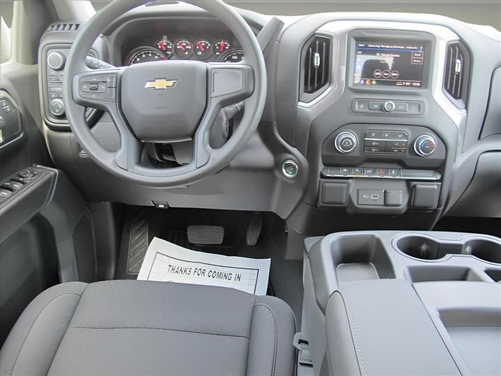 2024 Chevrolet Silverado 1500 Custom