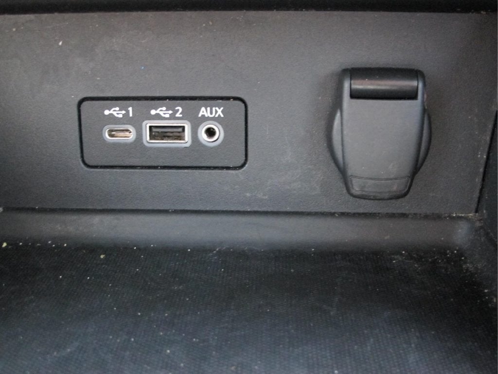 2022 Nissan Sentra SV Xtronic CVT