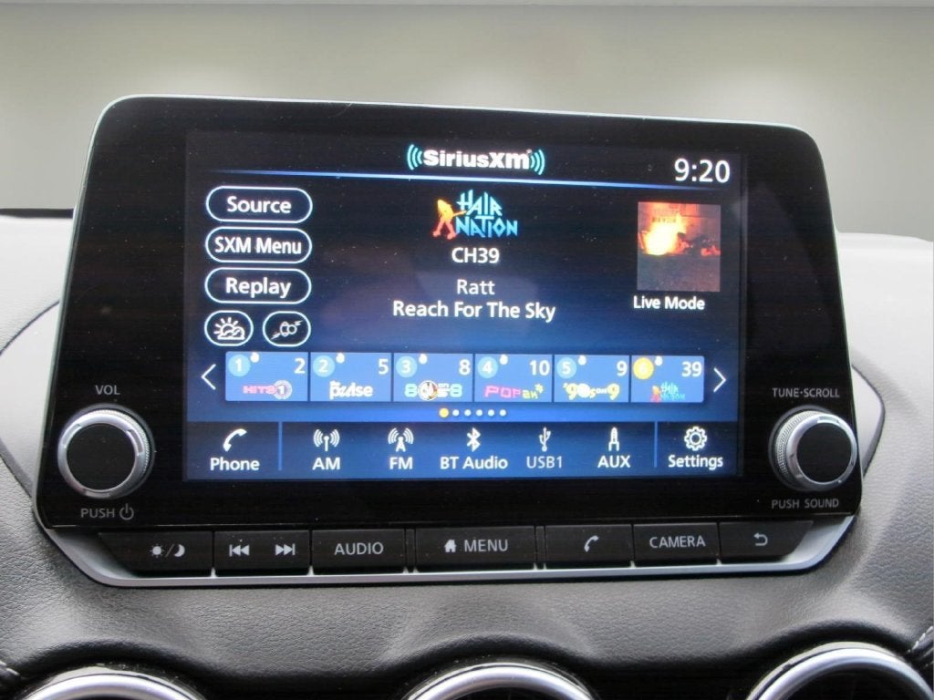 2022 Nissan Sentra SV Xtronic CVT