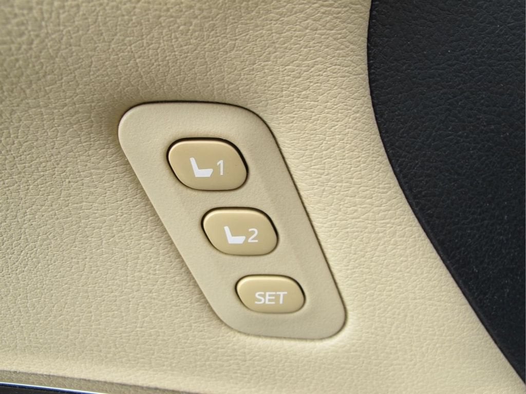 2014 Toyota Avalon Limited