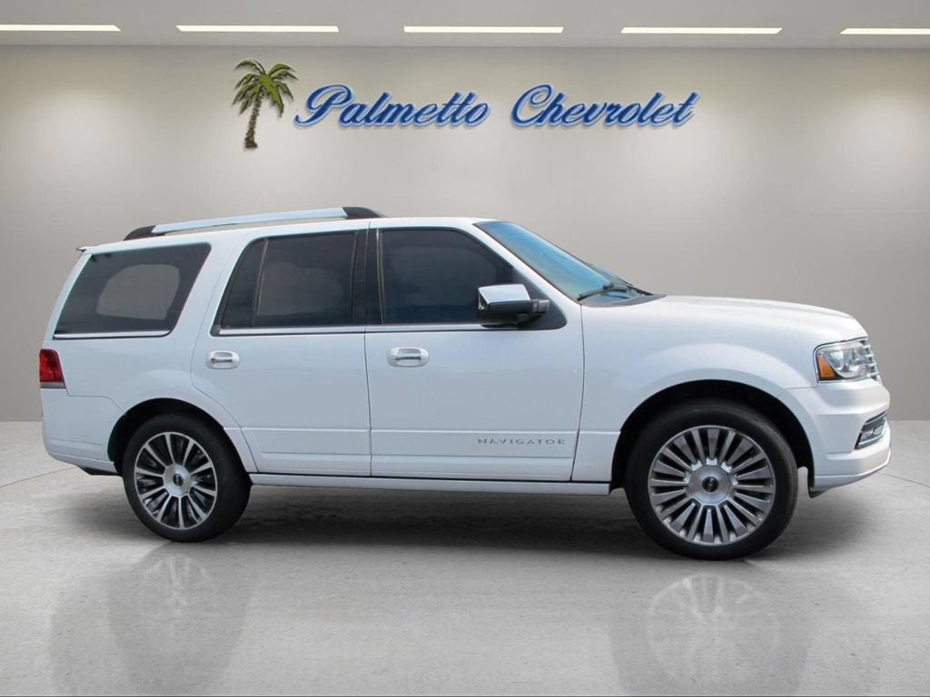 2016 Lincoln Navigator Select