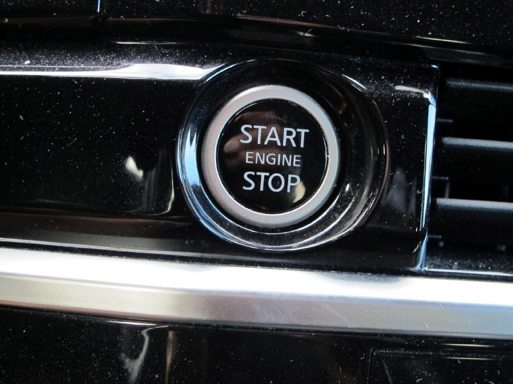 2024 Nissan Pathfinder SV FWD