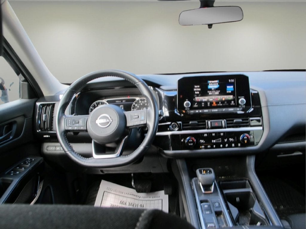 2024 Nissan Pathfinder SV FWD