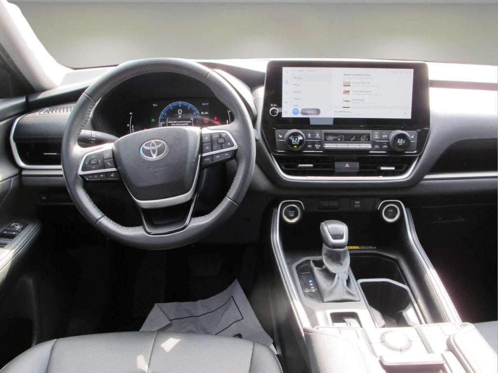 2025 Toyota Grand Highlander XLE