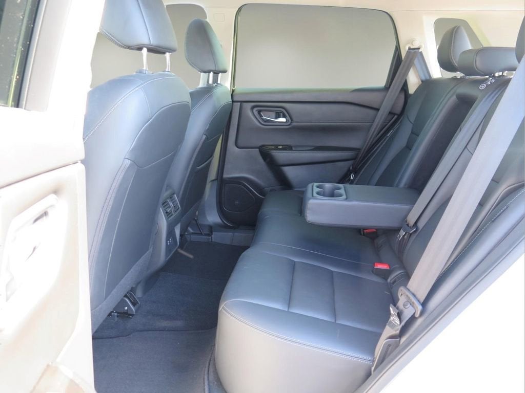 2024 Nissan Rogue SL FWD