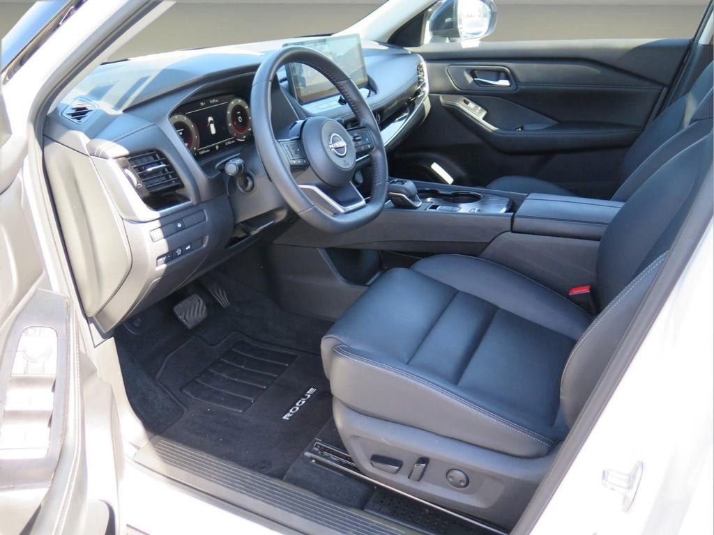 2024 Nissan Rogue SL FWD