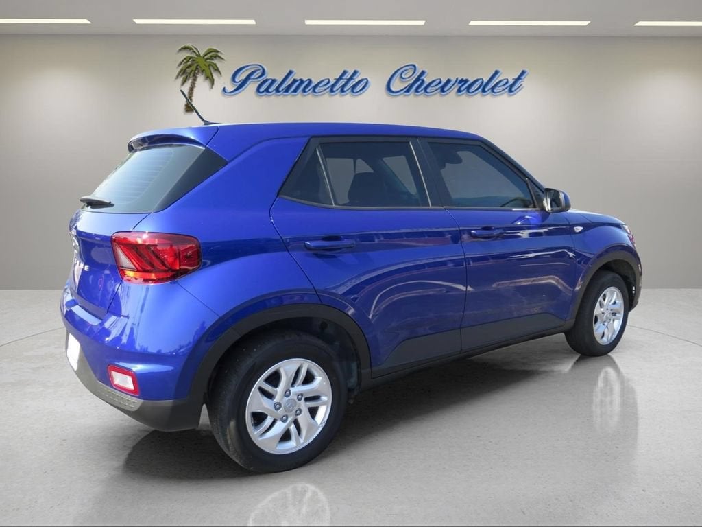 2025 Hyundai Venue SE